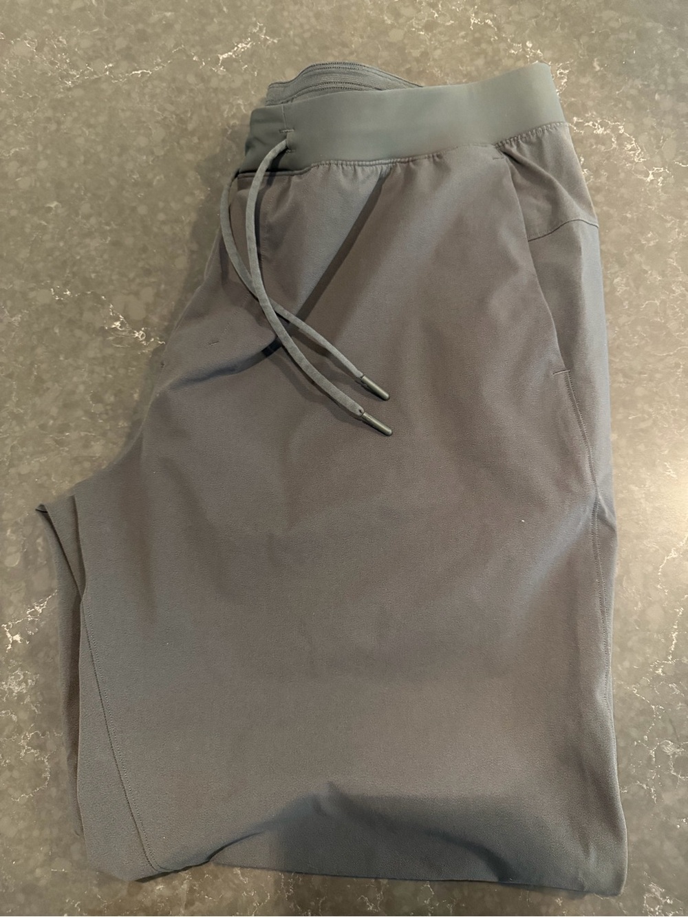lululemon athletica Men's Slate Gray Drawstring Joggers. XXL